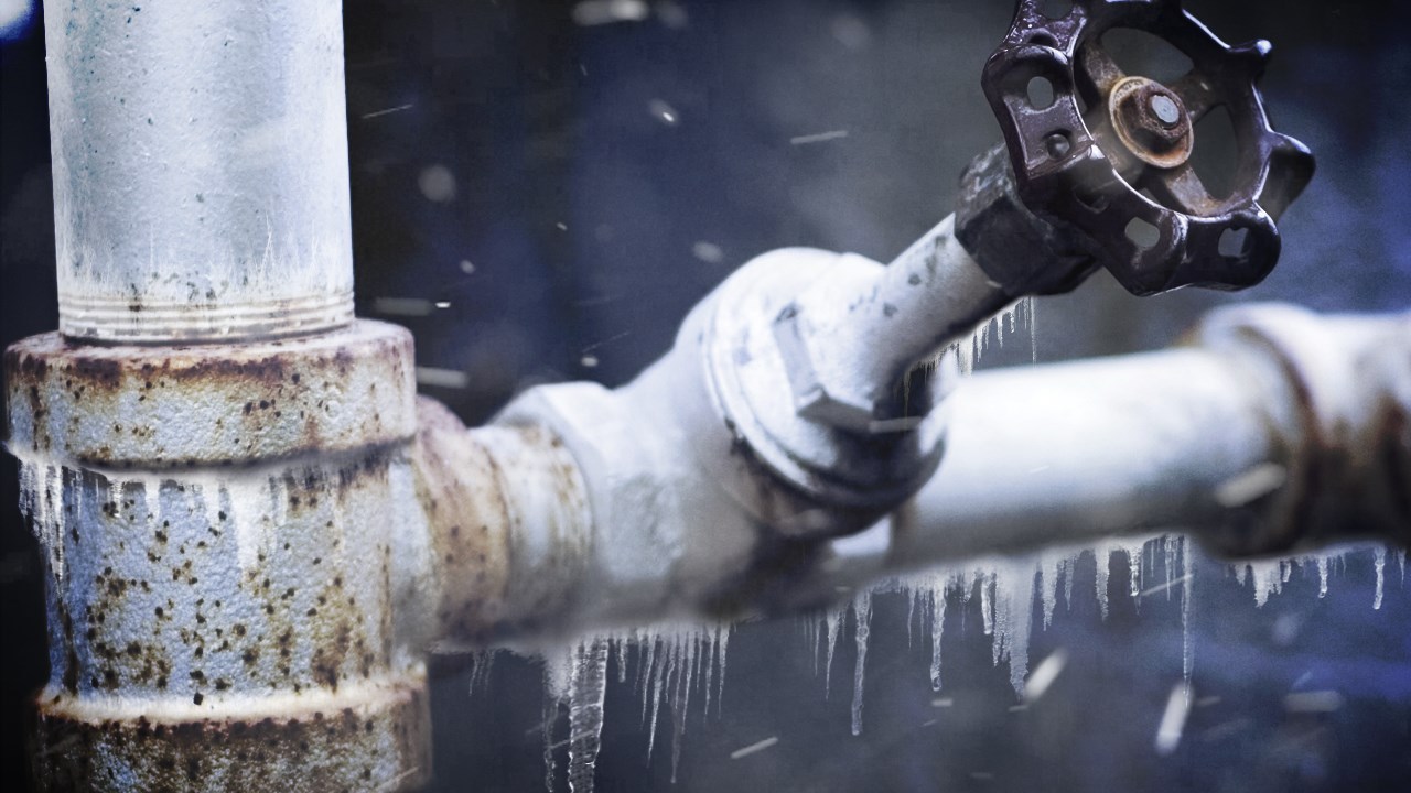 kitchen sink cold water pipe frozen